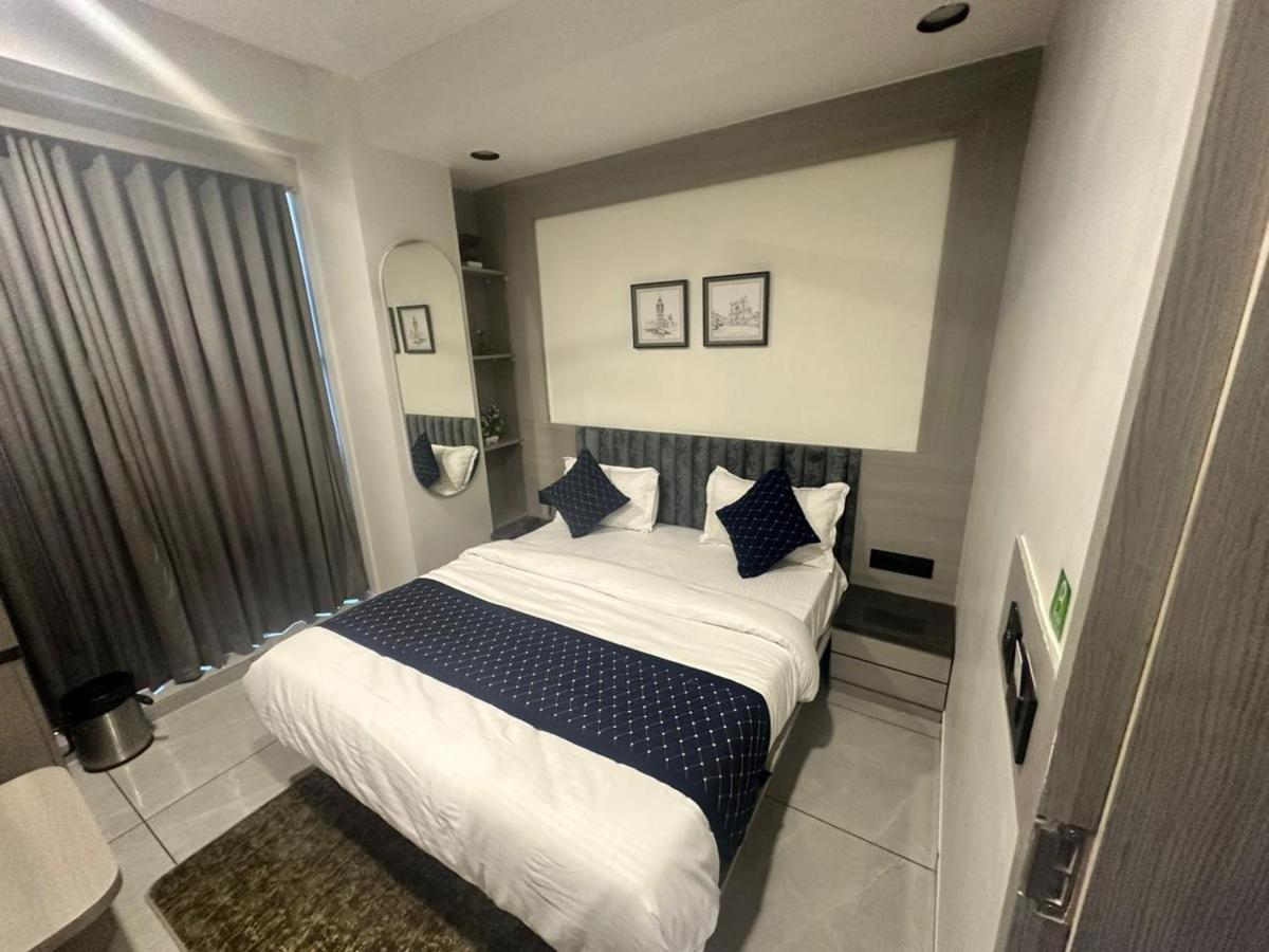 Hotel Asiana Sky Motera Αχμπανταμπάντ Εξωτερικό φωτογραφία