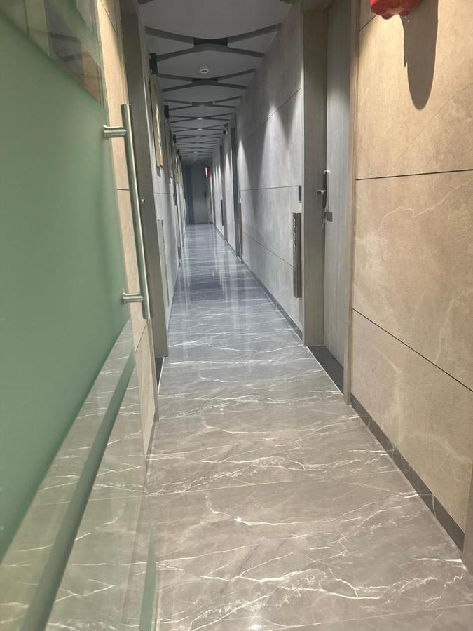 Hotel Asiana Sky Motera Αχμπανταμπάντ Εξωτερικό φωτογραφία