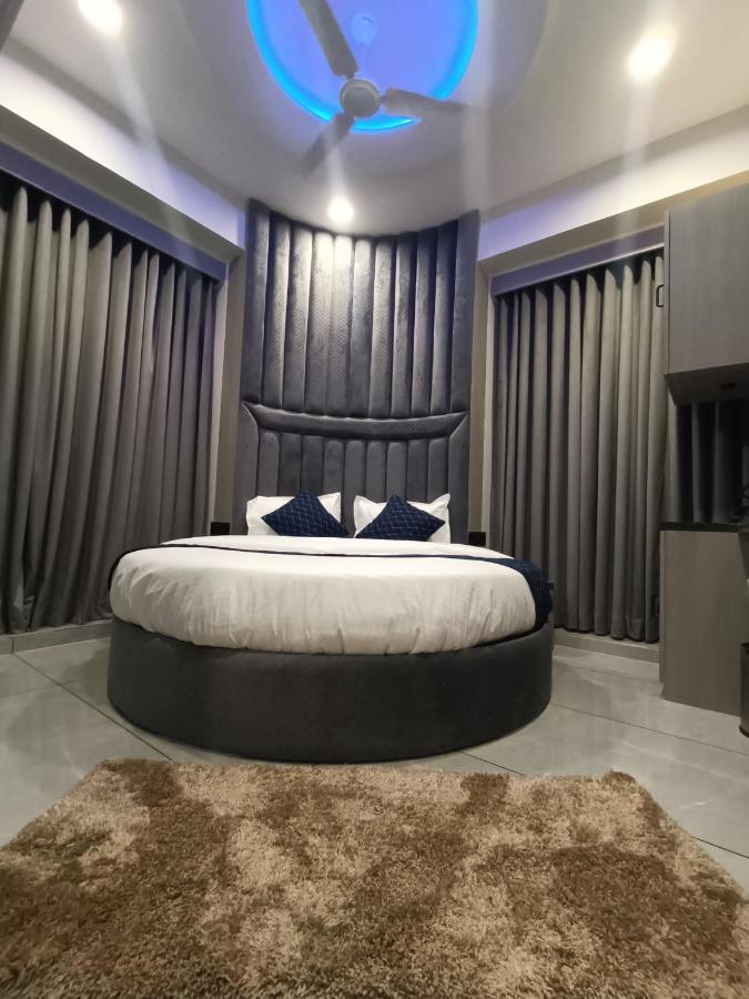 Hotel Asiana Sky Motera Αχμπανταμπάντ Εξωτερικό φωτογραφία