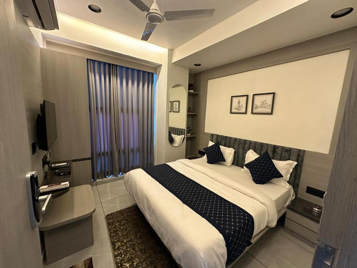 Hotel Asiana Sky Motera Αχμπανταμπάντ Εξωτερικό φωτογραφία